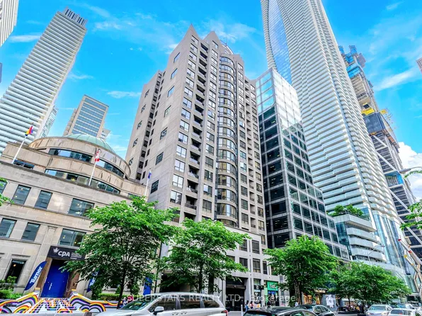 55 Bloor St E, Toronto, ON