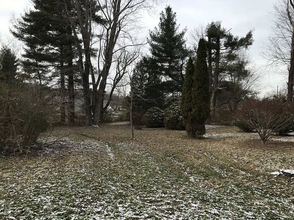1st image of 28 Shady Ln