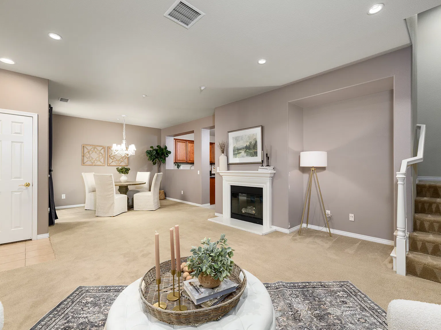 3 bed, 3.5 bath, 1752 sqft, $3,000 — Photo 4