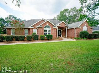 112 Limerick Dr, Warner Robins, GA 31088