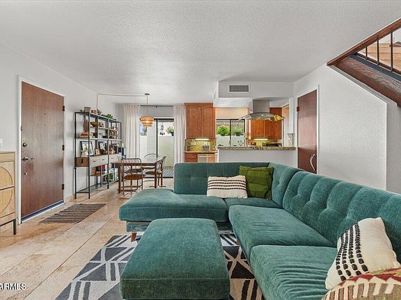 4th image of 1820 E FRIER Drive #1