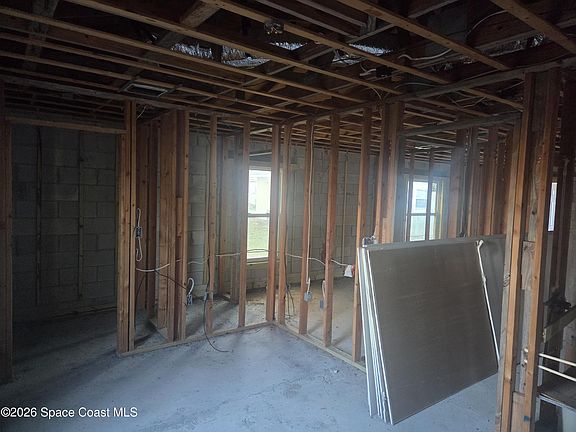 3rd image of 2521 Pond St