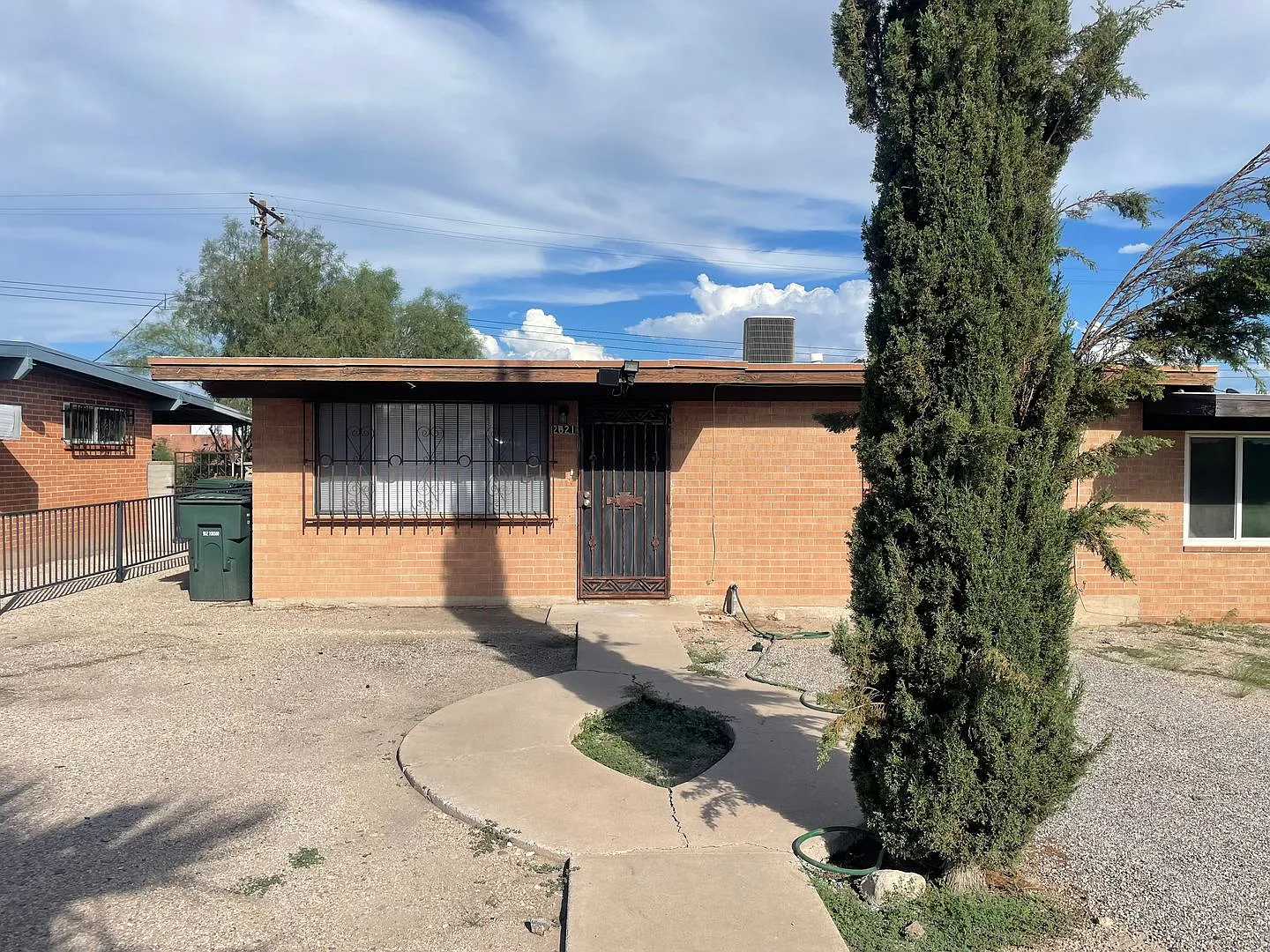 2 Bedroom 1 Bath Duplex with Carport! — Photo 1