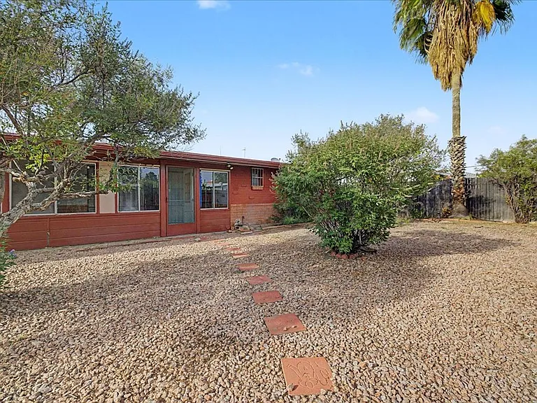 6222 E Eli St — Photo 25