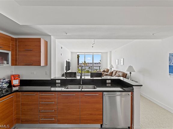 3rd image of 3000 Oasis Grand Blvd APT 602