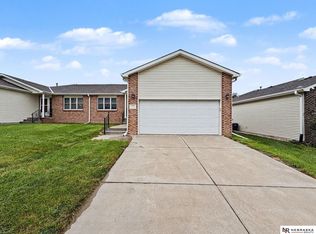 4941 S 78th St, Lincoln, NE 68516