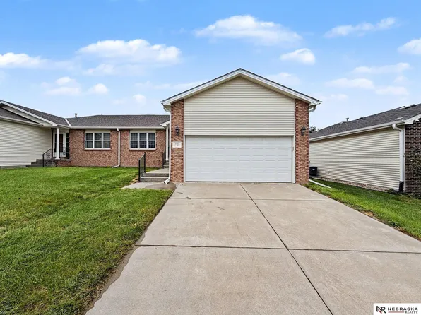 4941 S 78th St, Lincoln, NE 68516