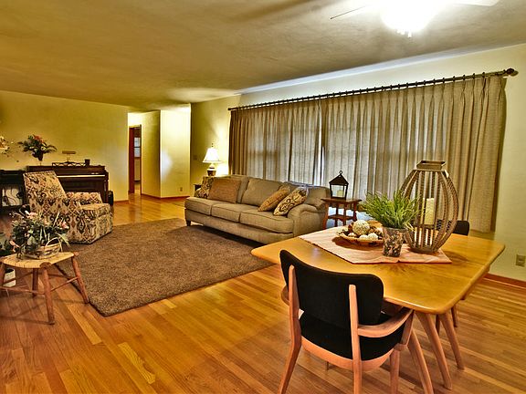 3rd image of 311 Highland Dr