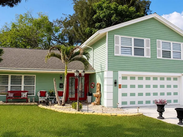 12416 Cobble Stone Dr — Photo 1