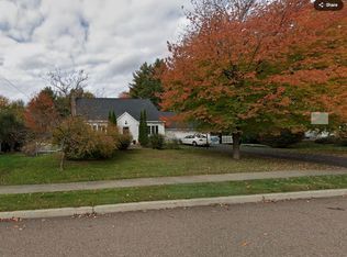 2 Maplewood Ln, Essex Junction, VT 05452