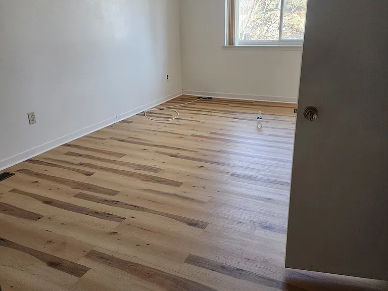 8647 Winchester Dr — Photo 13