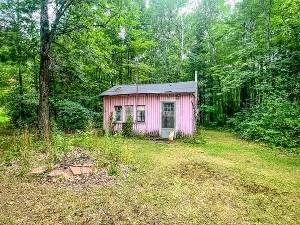 7738 Popple Ln, Harrison, MI 48625