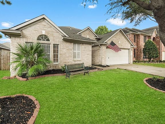 2nd image of 2023 Hickory Bay Ct