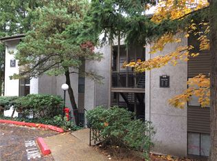10430 NE 32nd Pl APT C201, Bellevue, WA 98004