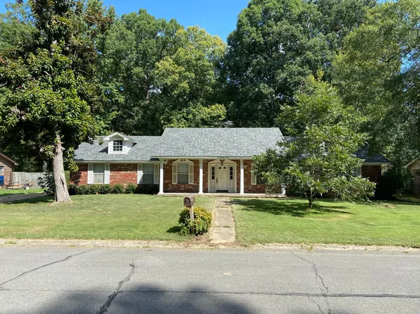 209 Indian Trl, Searcy, AR 72143