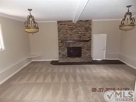 5th image of 2000 Sanford Dr