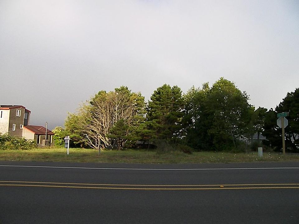 1st image of 859 Aqua Vista Dr W