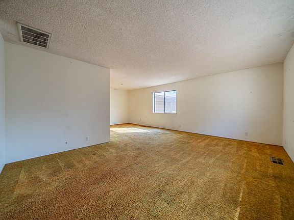 5th image of 8743 Airport Rd