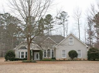 39 Delray Cir, Newnan, GA 30265