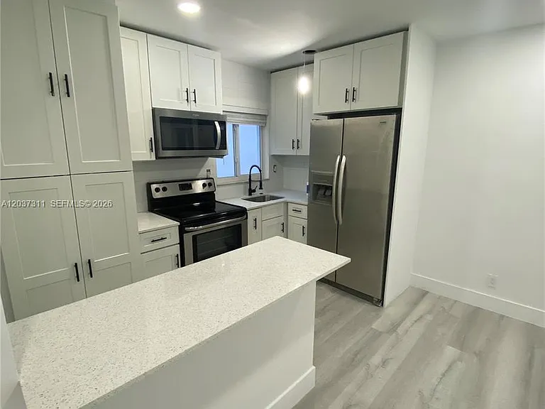 3071 SW 27th Ave #4 — Photo 1