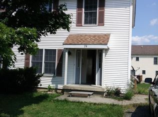 28 Arthur Ave, Hudson, NY 12534