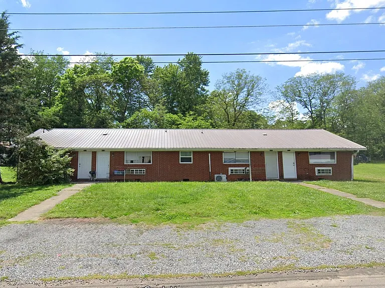 1623 Jefferson St — Photo 2