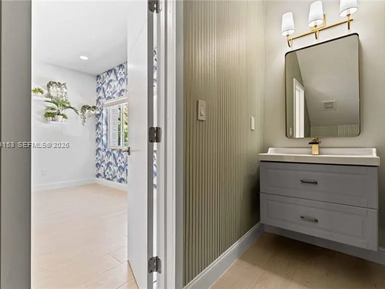 1345 SW 14th Ave #0 — Photo 46