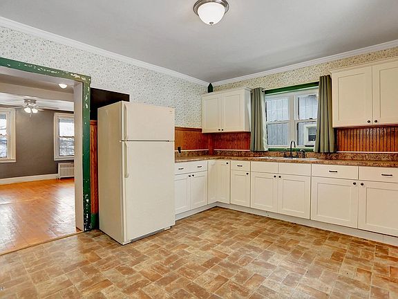 2nd image of 2288 Susquehanna Trl