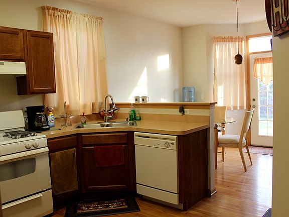 3rd image of 992 Cotherstone Pl