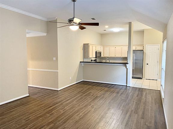 5th image of 7917 Pecan Dr