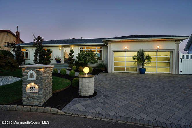 1st image of 553 Bayview Dr