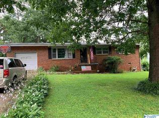 2006 Chambers Dr NE, Huntsville, AL 35811