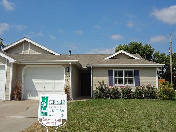 1/2 DUPLEX 3 BEDROOMS