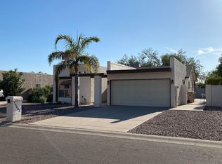 25402 S Pinewood Dr, Sun Lakes, AZ 85248