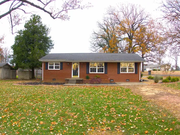 8592 State Route 121 N, Farmington, KY 42040
