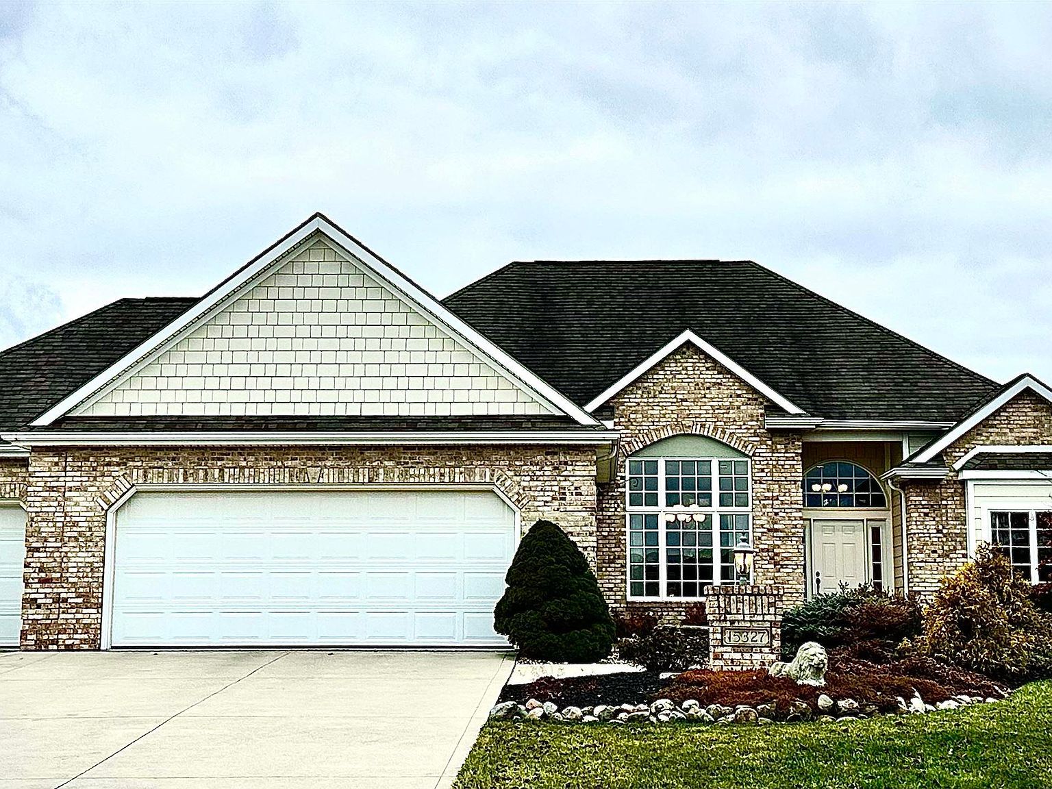15327 Baroness Pl, Leo, IN 46765 MLS 202343706 Zillow