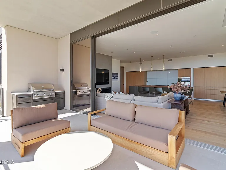 5000 N Camelback Ridge Dr #302 — Photo 27