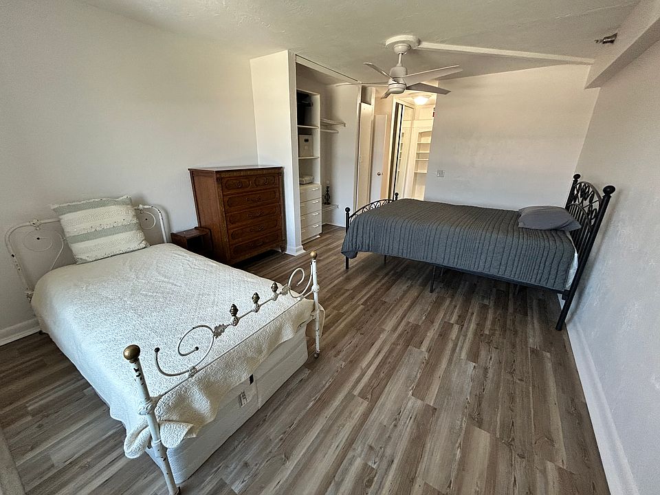 1st image of 224 E Garden St APT 453