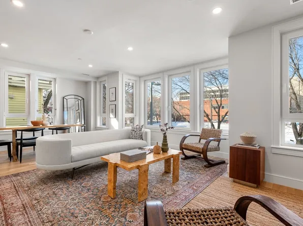 3514 Washington St #2, Jamaica Plain, MA 02130