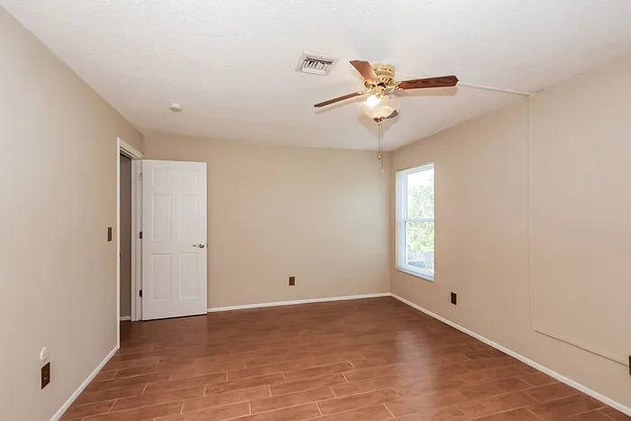 5946 Stringfellow Rd — Photo 10