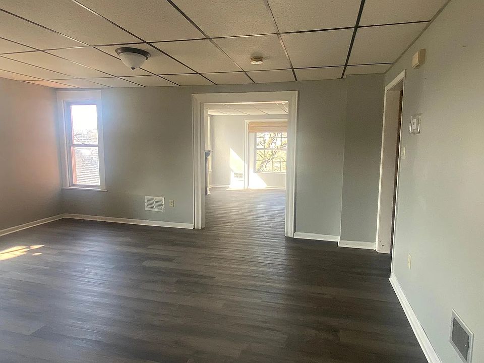 1st image of 759 Highland Ave #2