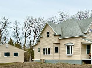 402 E Hughes St, Tyler, MN 56178