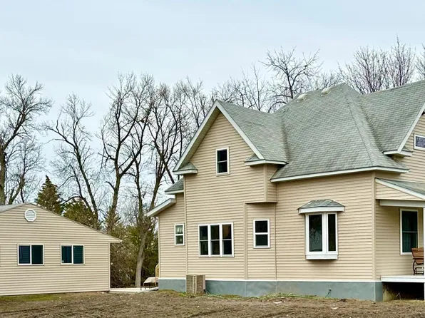 402 E Hughes St, Tyler, MN 56178