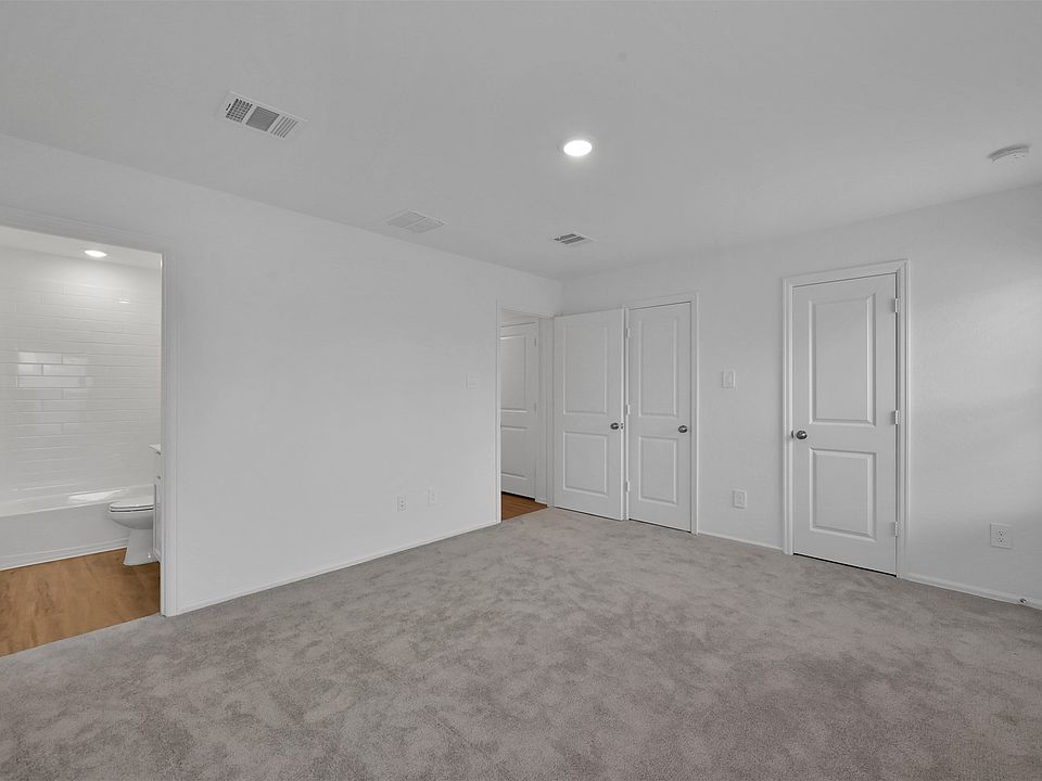 1st image of 533 Brook Terrance Ln #533