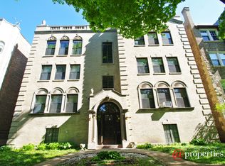 2308 W Farwell Ave #308, Chicago, IL 60645