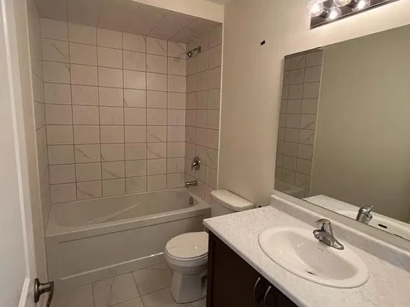 175 Sonoma Ln, Hamilton, ON L8E 0J9