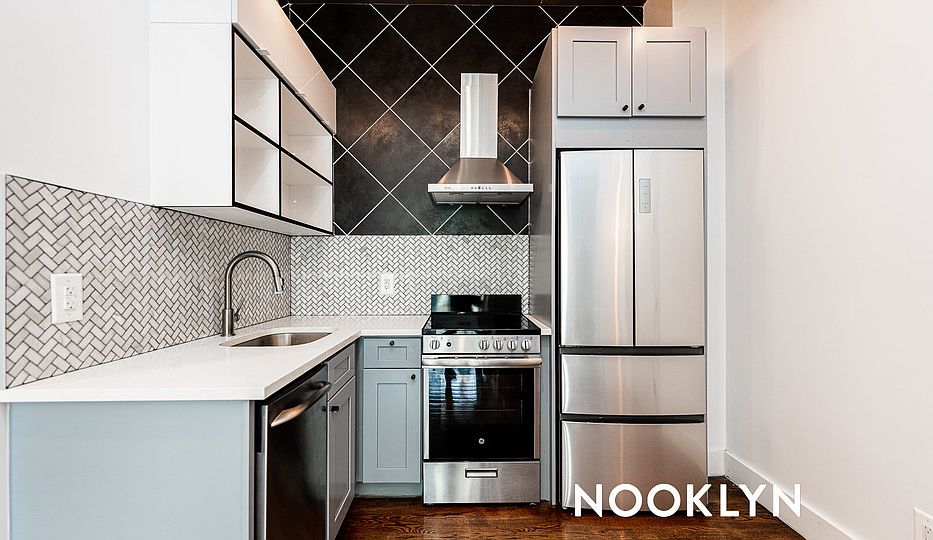 1st image of 85 Graham Ave #2V