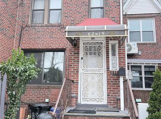 6219 Dry Harbor Rd, Middle Village, NY 11379