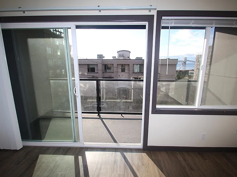 Hamilton Hall Apartments - Queen Anne — Photo 5