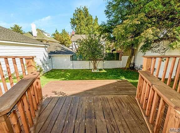 3rd image of 4629 Douglaston Pkwy